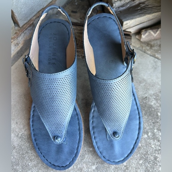 Journee Mckell women’s wedge heel blue sandals w/double buckle Sz-7.5. K - Picture 2 of 11